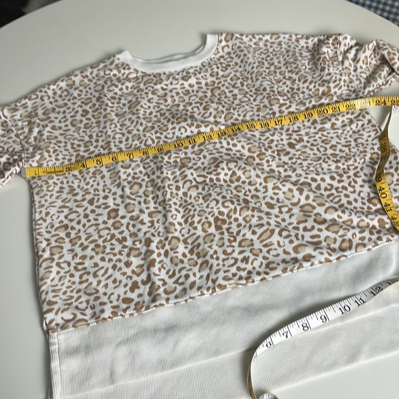 Time and Tru tan Leopard print white trim -pullover sweat shirt- Large - Picture 11 of 14